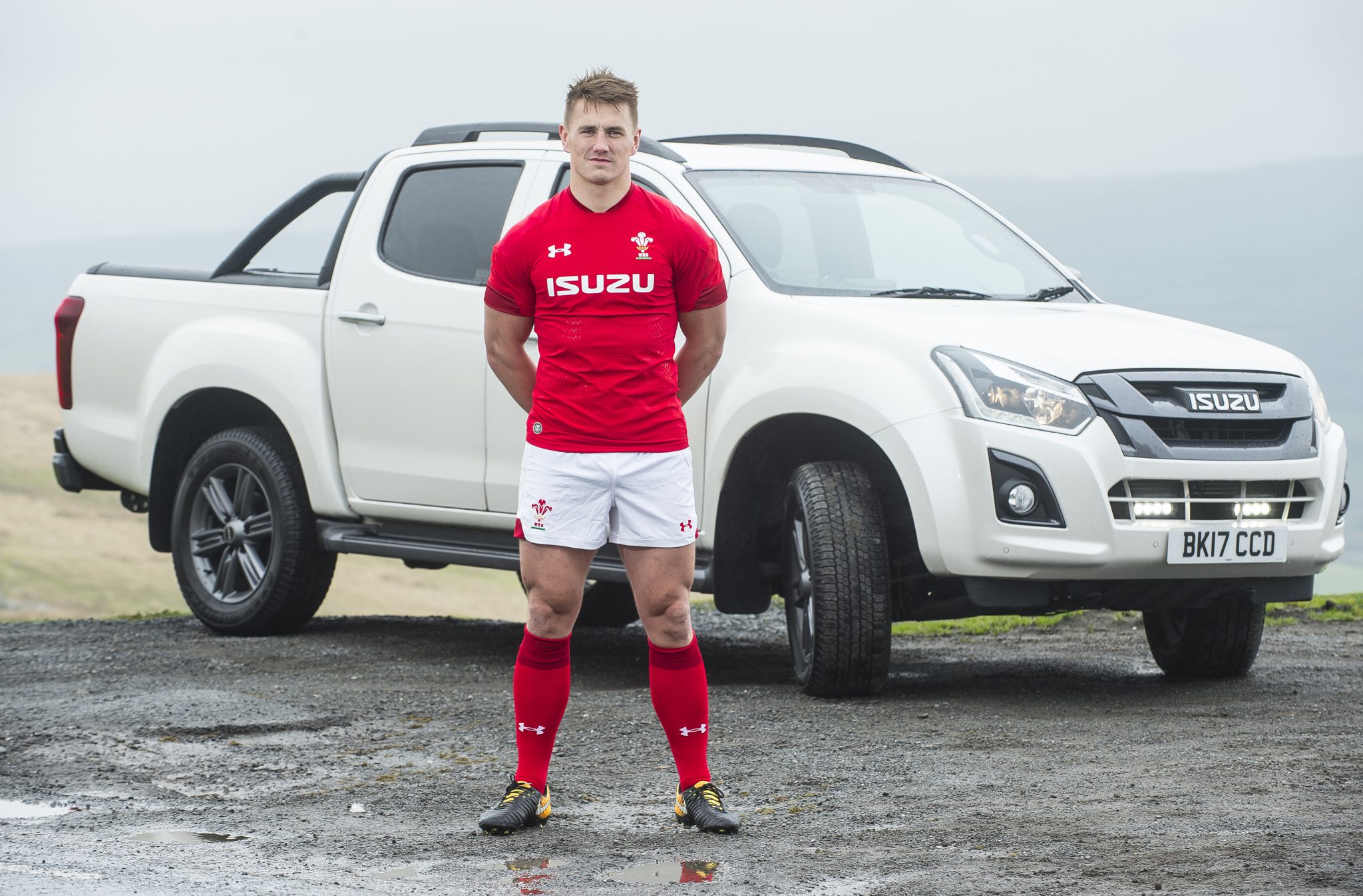 ISG ISG secure new client ISUZU, activating their shirt partnership